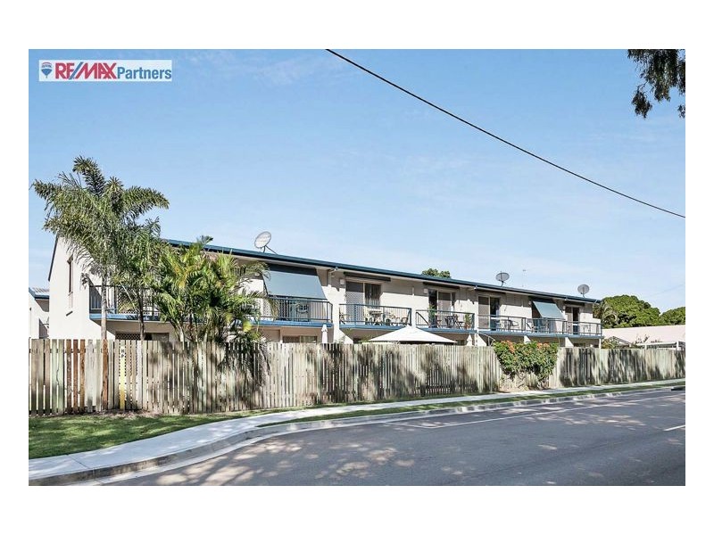 5/4 Pilot Street, Urangan QLD 4655