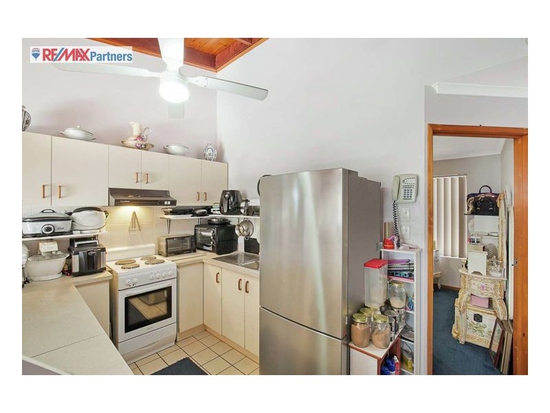 5/4 Pilot Street, Urangan QLD 4655