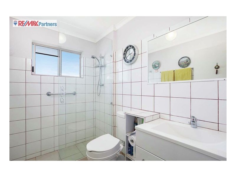 5/4 Pilot Street, Urangan QLD 4655