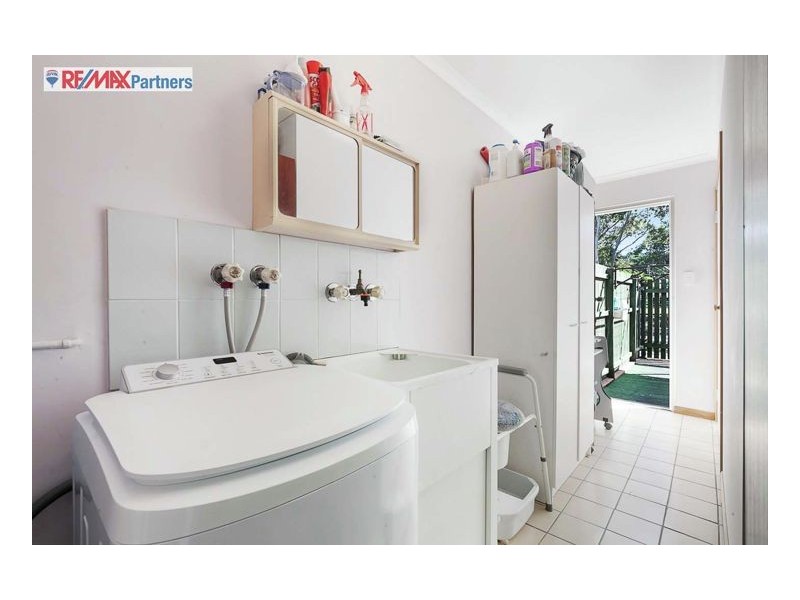 5/4 Pilot Street, Urangan QLD 4655