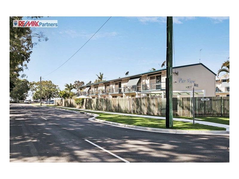 5/4 Pilot Street, Urangan QLD 4655