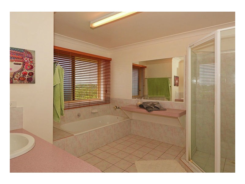 77 Straits Outlook, Craignish QLD 4655
