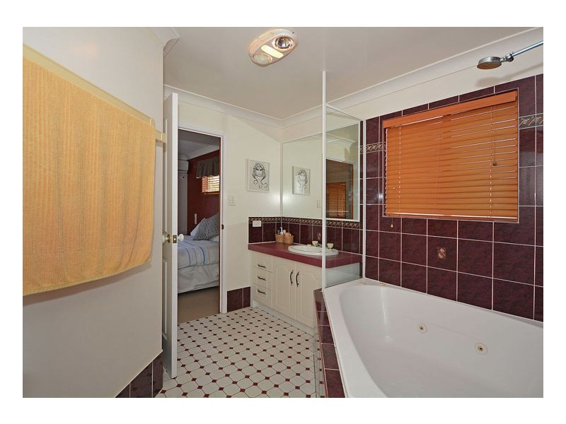77 Straits Outlook, Craignish QLD 4655