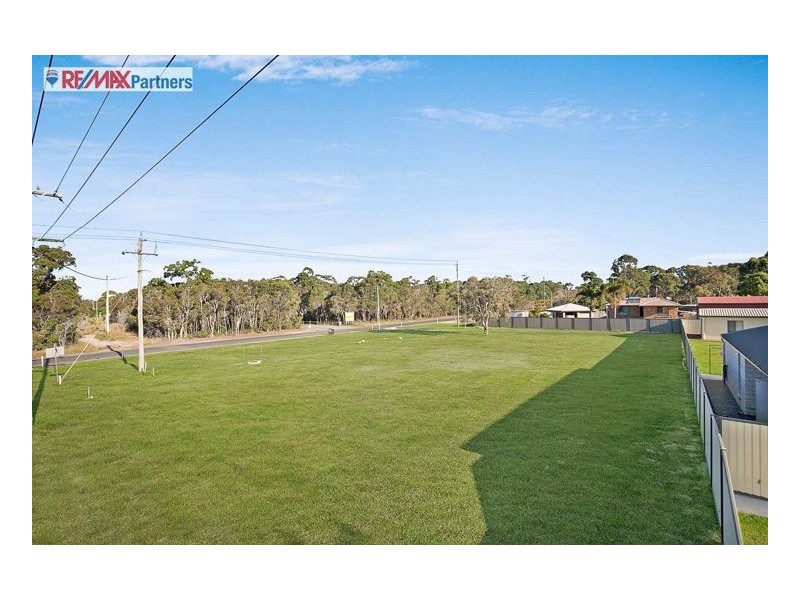 2 Senorita Parade, Urangan QLD 4655