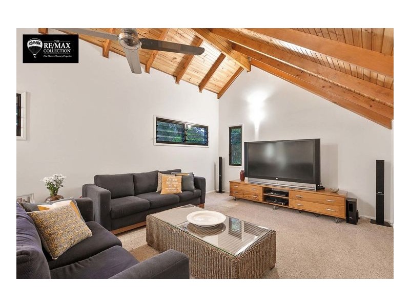 4 Balmoral Court, Urraween QLD 4655