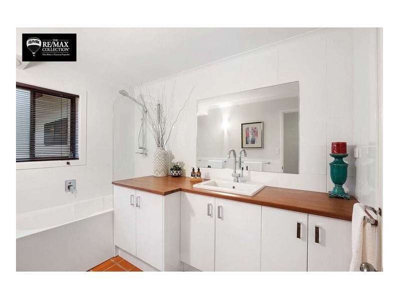 4 Balmoral Court, Urraween QLD 4655