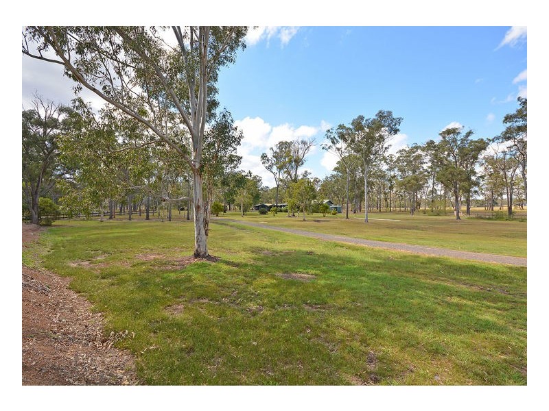 1737 Torbanlea Pialba Rd, Burgowan QLD 4659