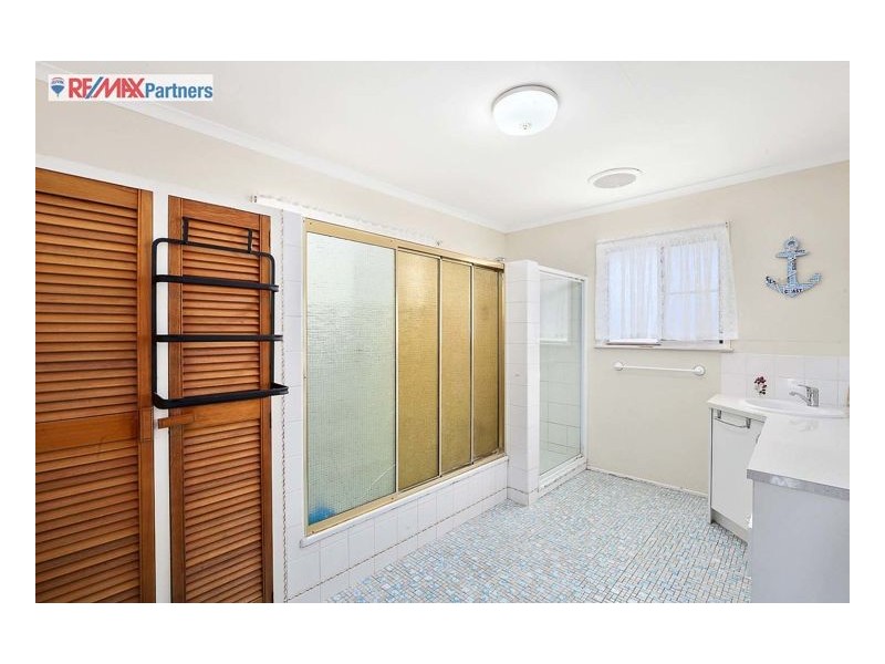 12 Ripley Avenue, Pialba QLD 4655