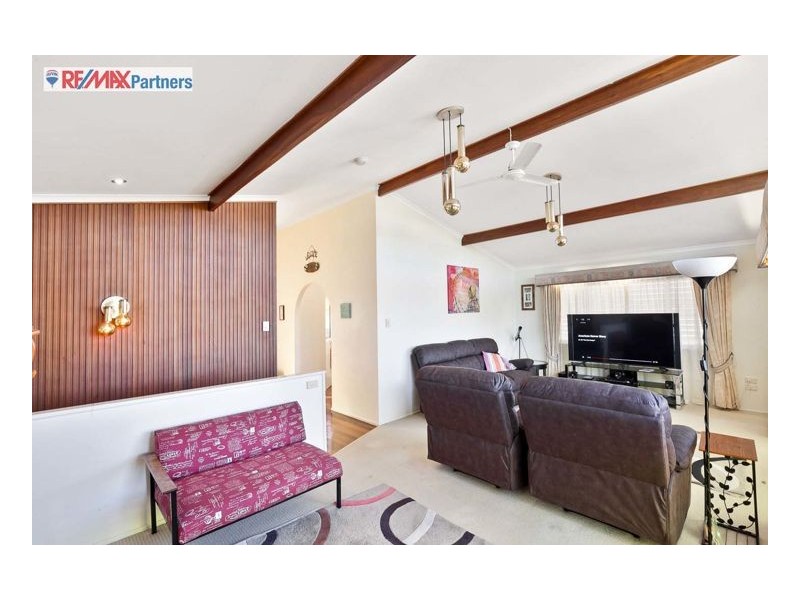 12 Ripley Avenue, Pialba QLD 4655