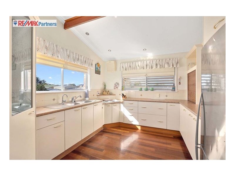 12 Ripley Avenue, Pialba QLD 4655