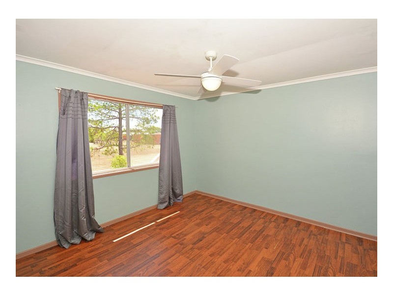 11 Hayworth Street, Point Vernon QLD 4655