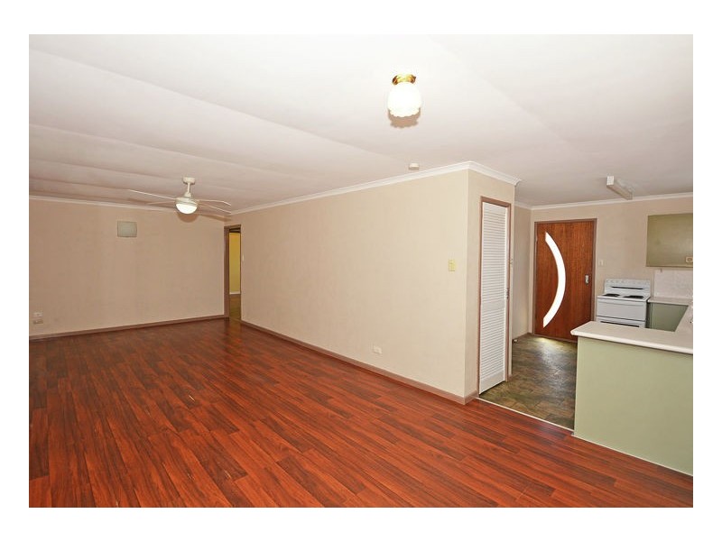 11 Hayworth Street, Point Vernon QLD 4655