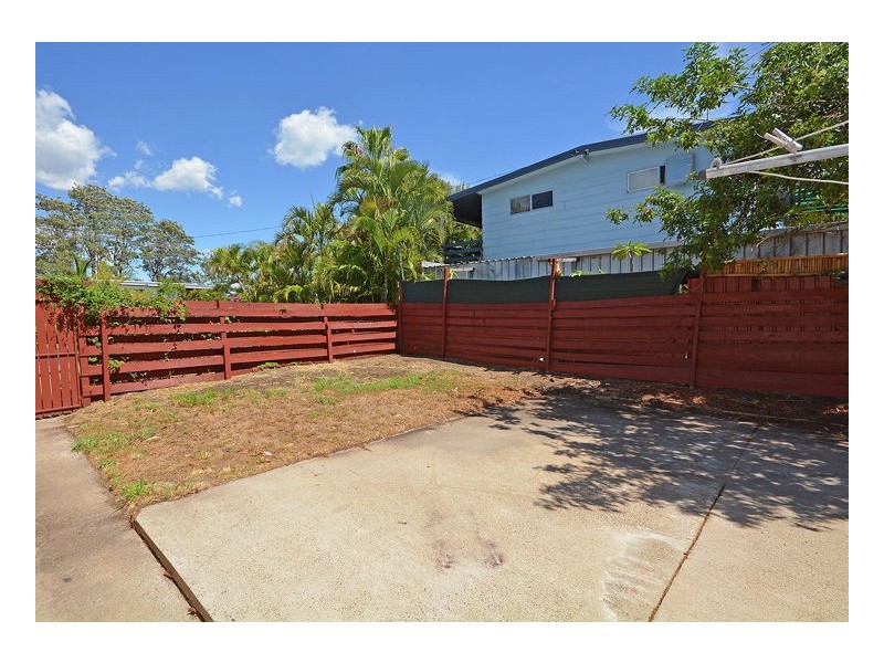 11 Hayworth Street, Point Vernon QLD 4655