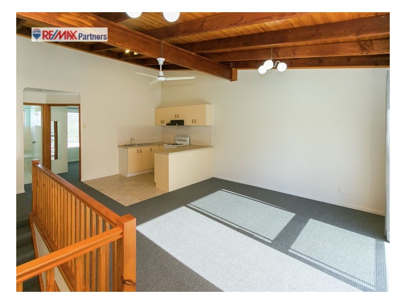 12/4 Pilot Street, Urangan QLD 4655