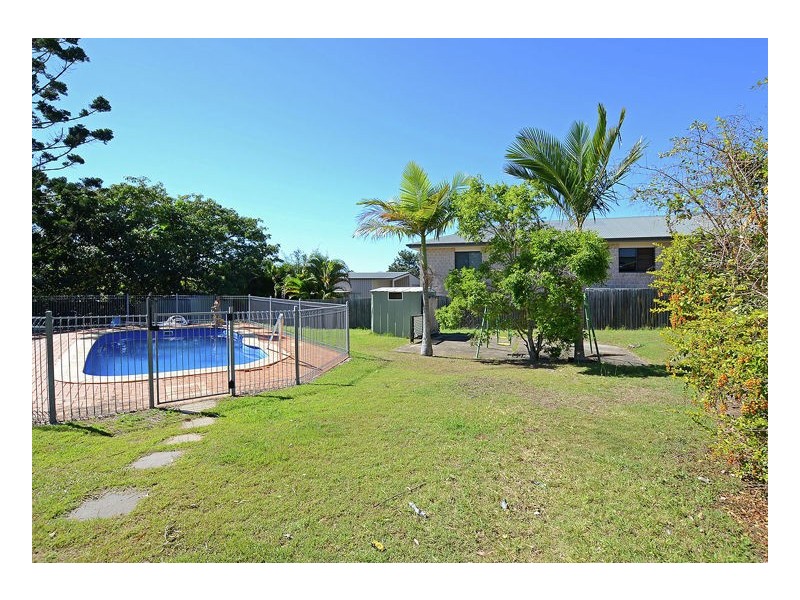 15 Jacobsen Outlook, Urraween QLD 4655