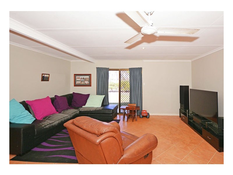 15 Jacobsen Outlook, Urraween QLD 4655