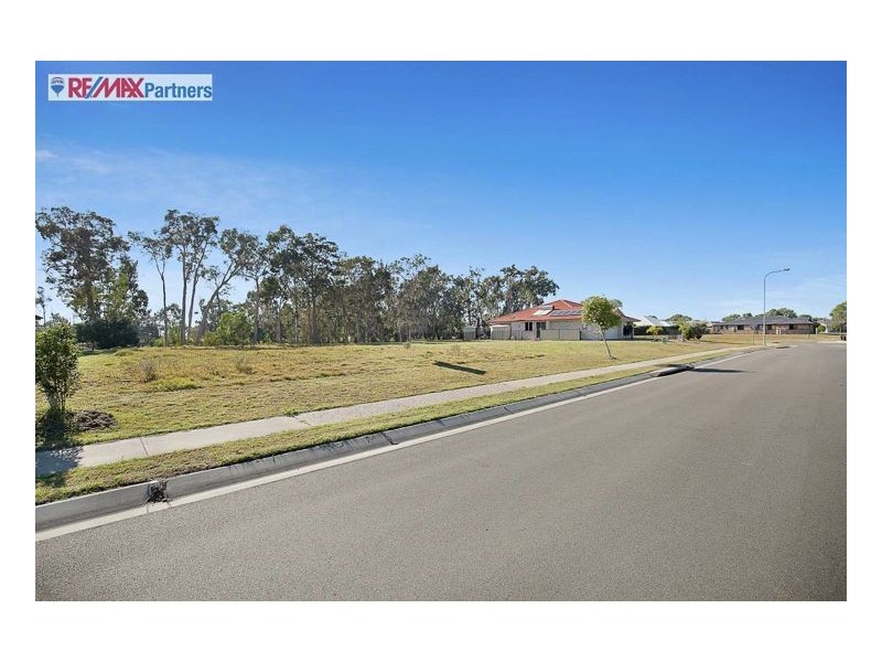 17 Sirenia Drive, Burrum Heads QLD 4659