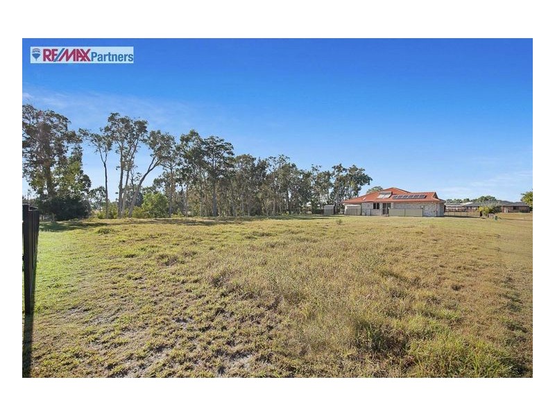 17 Sirenia Drive, Burrum Heads QLD 4659