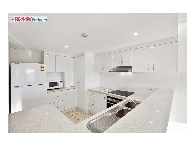 27/397 Esplanade, Torquay QLD 4655