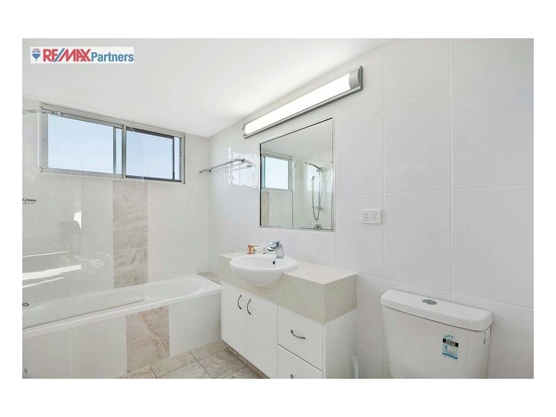 27/397 Esplanade, Torquay QLD 4655