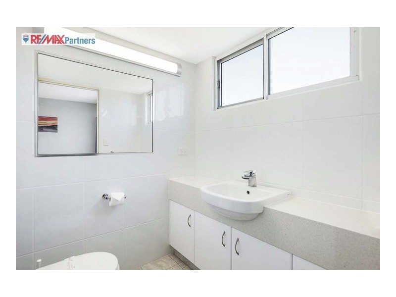 27/397 Esplanade, Torquay QLD 4655