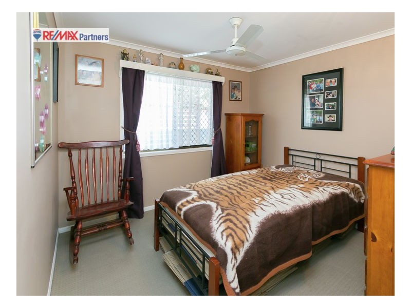 10 Gibbs St, Urangan QLD 4655