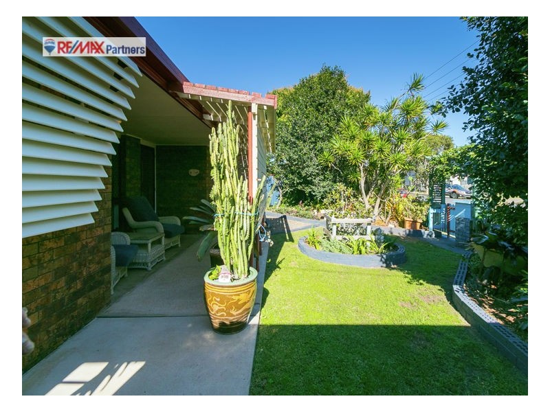 10 Gibbs St, Urangan QLD 4655