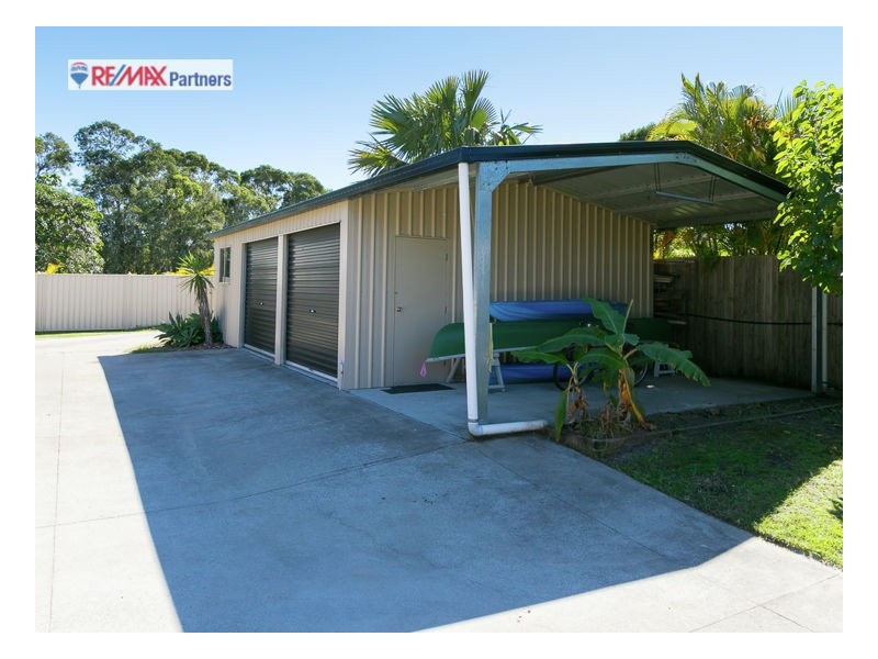 5 Bayrise Dr, Urangan QLD 4655