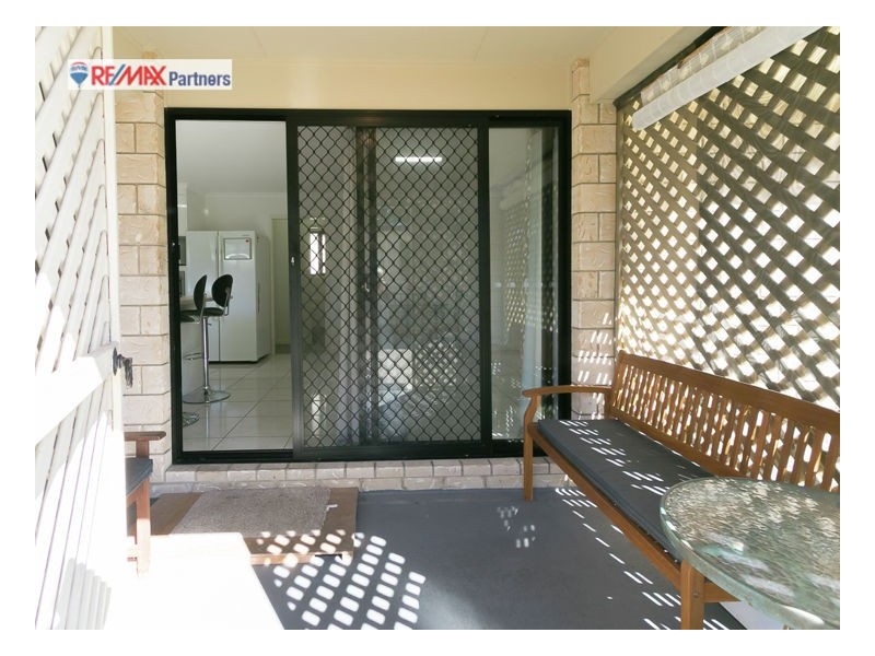 5 Bayrise Dr, Urangan QLD 4655