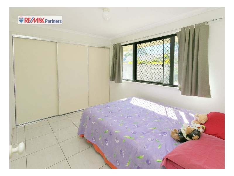 5 Bayrise Dr, Urangan QLD 4655