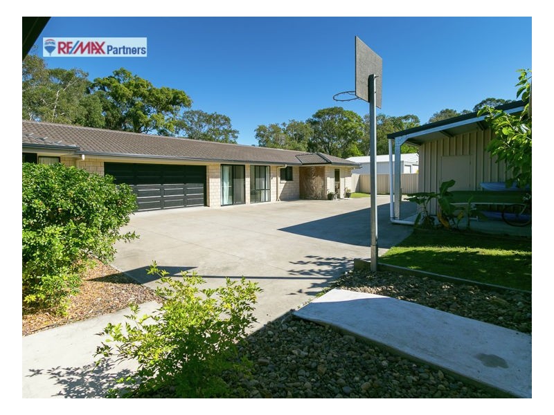 5 Bayrise Dr, Urangan QLD 4655