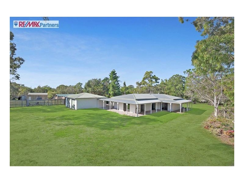 94 Boundary Road, Urangan QLD 4655