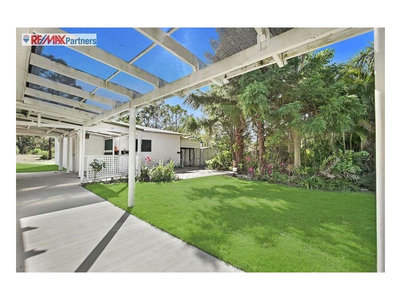 94 Boundary Road, Urangan QLD 4655