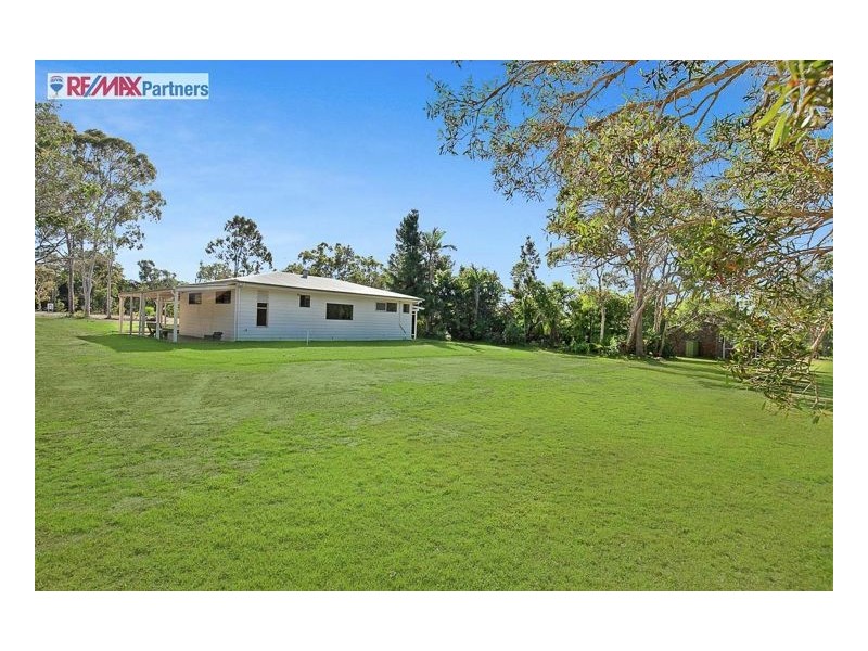 94 Boundary Road, Urangan QLD 4655