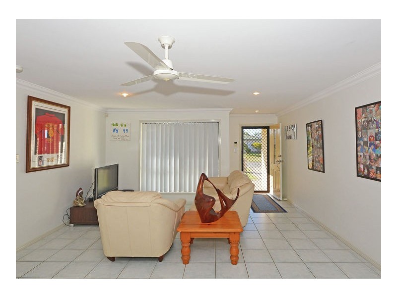 8 Arwon Close, Point Vernon QLD 4655