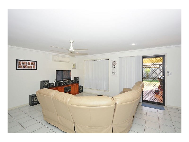 8 Arwon Close, Point Vernon QLD 4655