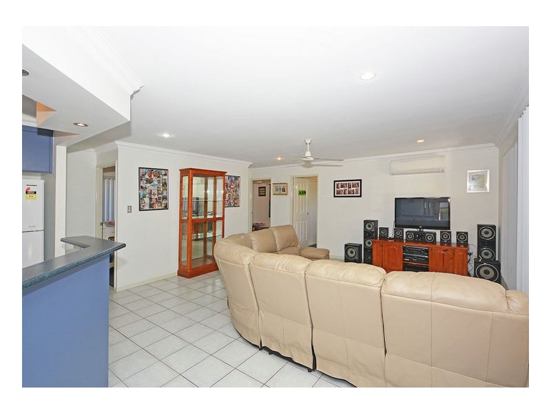 8 Arwon Close, Point Vernon QLD 4655