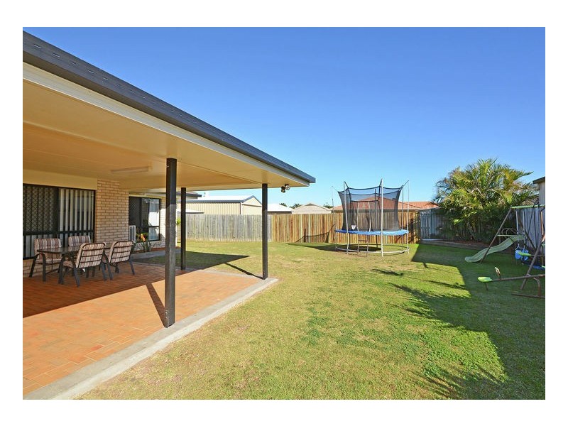 8 Arwon Close, Point Vernon QLD 4655