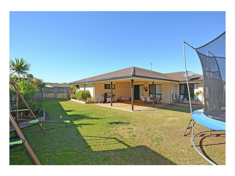 8 Arwon Close, Point Vernon QLD 4655