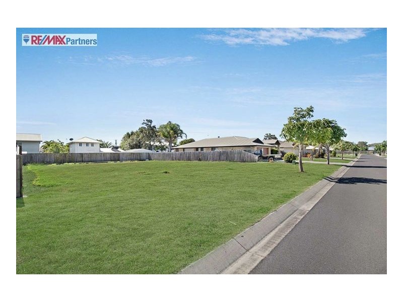 20 Fraser Waters Parade, Toogoom QLD 4655