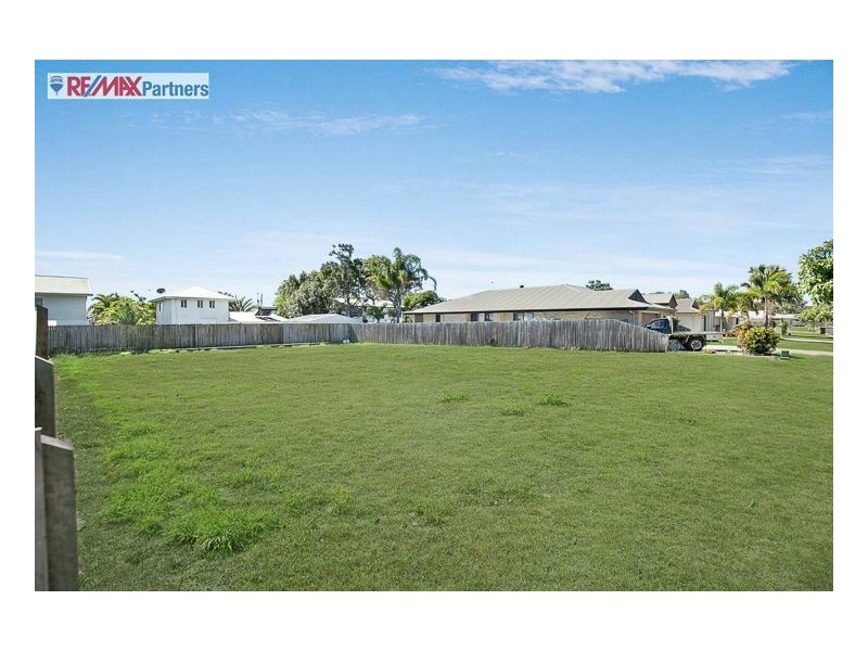 20 Fraser Waters Parade, Toogoom QLD 4655