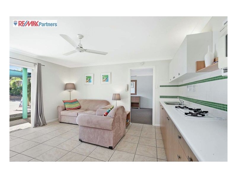 2/13-15 Ann Street, Torquay QLD 4655