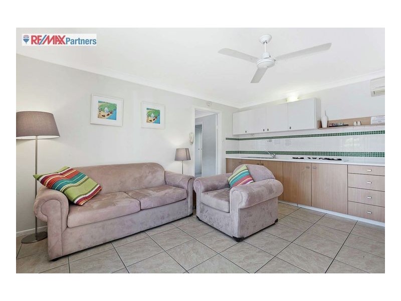 2/13-15 Ann Street, Torquay QLD 4655
