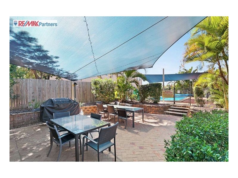 2/13-15 Ann Street, Torquay QLD 4655