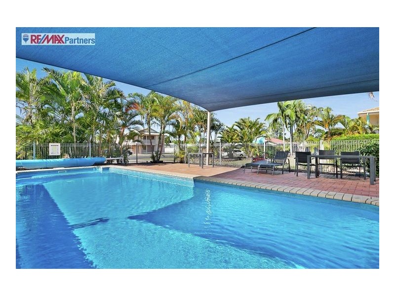 2/13-15 Ann Street, Torquay QLD 4655