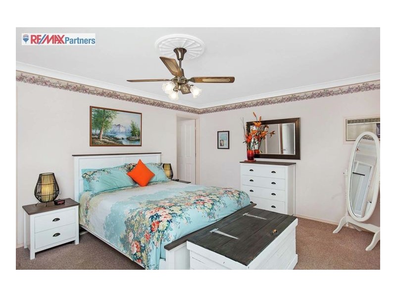 12 Merrilyn Court, Urangan QLD 4655