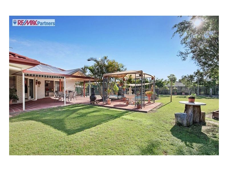12 Merrilyn Court, Urangan QLD 4655