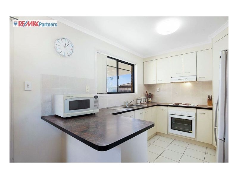 10 Blackall Court, Torquay QLD 4655