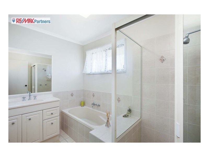 10 Blackall Court, Torquay QLD 4655