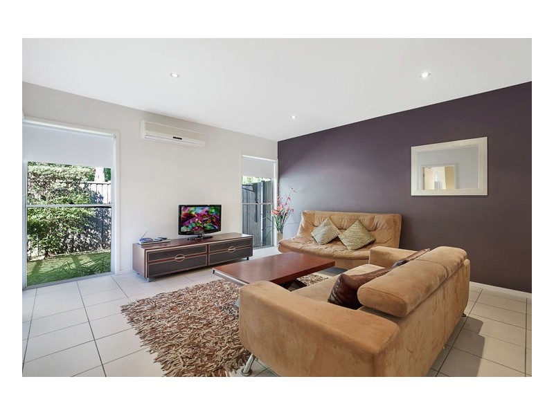 26/80 Moolyyir Street, Urangan QLD 4655